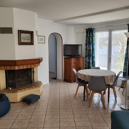 Appartement 3 Chambres 6 Pers Rez De Jardin 5Min Plage Quartier Du Phare Location Du Dimanche Au Dimanche En Juillet Et Aout La Tranche-sur-Mer Exterior photo